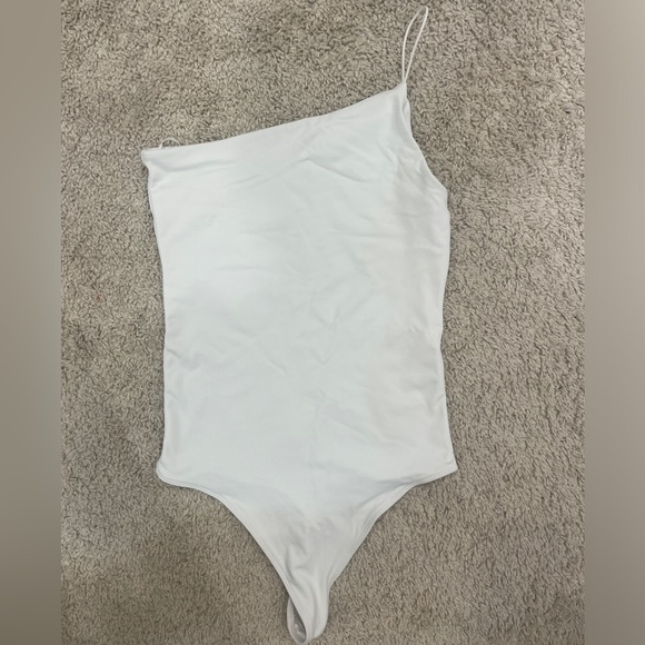 Aritzia bodysuit Babaton white - Picture 4 of 13